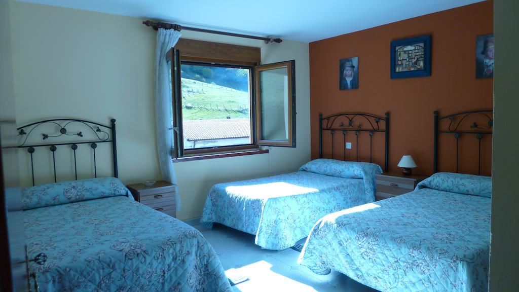 Treselcorral Hotel Sotres Kamer foto