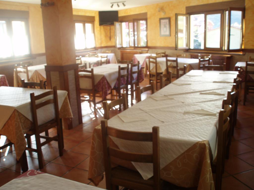 Treselcorral Hotel Sotres Buitenkant foto