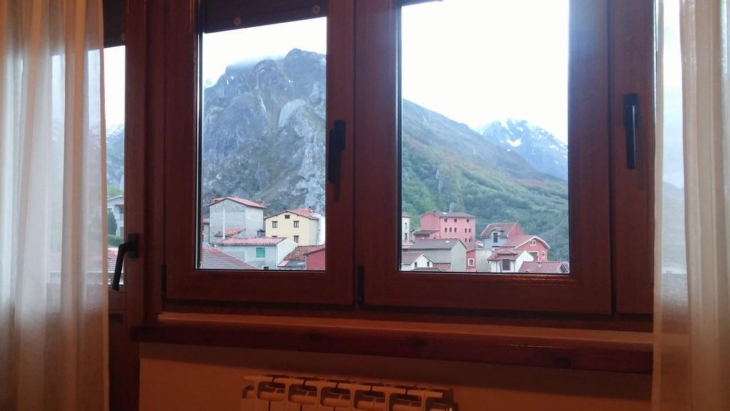 Treselcorral Hotel Sotres Buitenkant foto